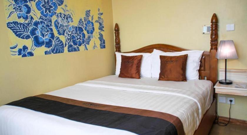 Amos Cozy Hotel Melawai Jakarta Bagian luar foto