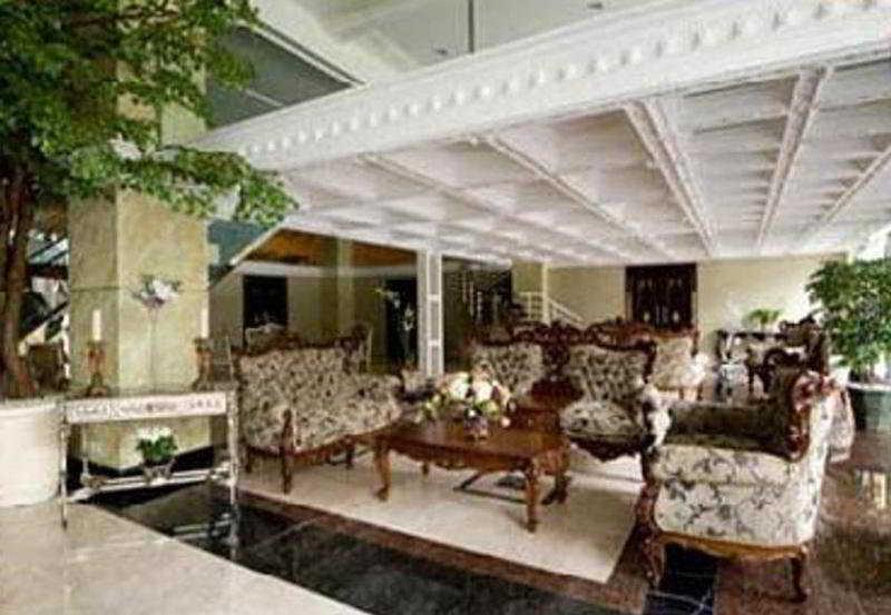 Amos Cozy Hotel Melawai Jakarta Bagian luar foto